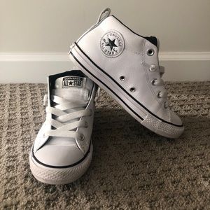 Converse Chuck Taylor Mid-rise Sneakers